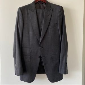 Tom Ford Men’s Slim Fit Suit